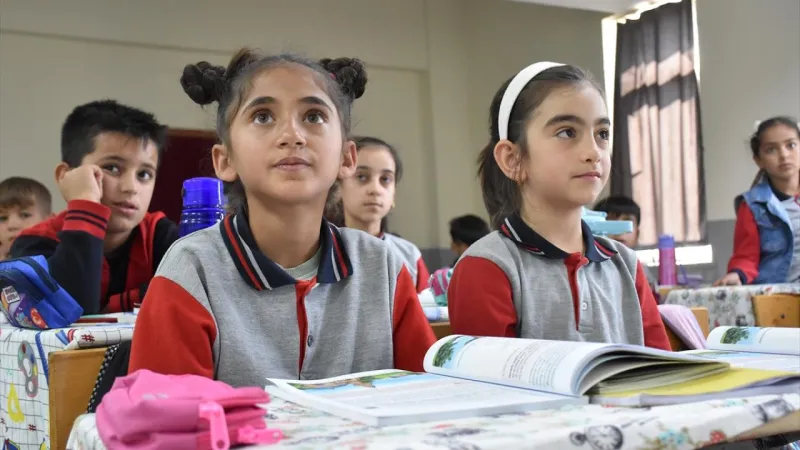 Okullar Açılıyor: 18 Milyon Öğrenci İçin Ders Zili Çalacak!