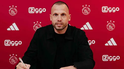 Ajax Farioli'nin yerine John Heitinga'yı getirdi