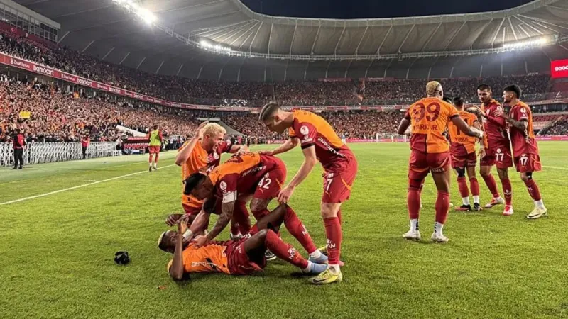 Al Hilal Galatasaray'ı Fena Vurdu! O Yıldız da Gidiyor Mu?