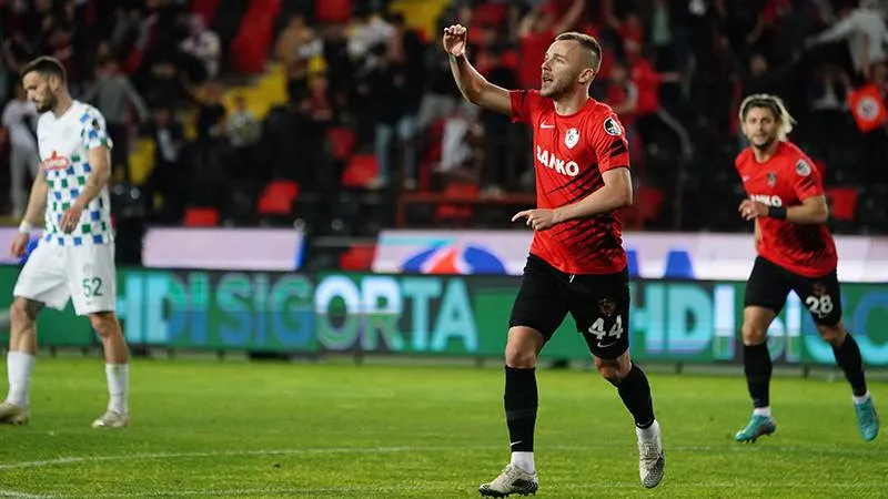 Maxim Gaziantep FK'da Efsaneleşti! Rekorları Alt Üst Etti!