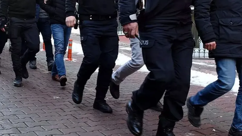 Ankara'da 'memur' operasyonu: 21 gözaltı