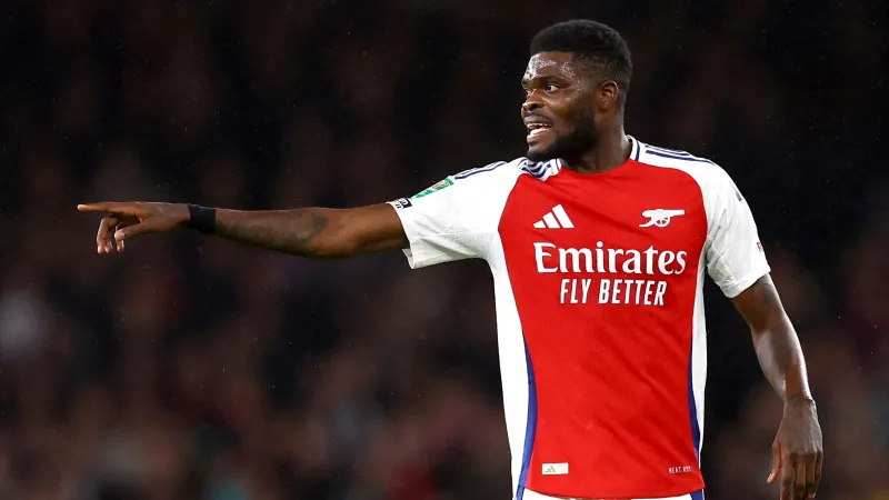 Arsenal'le sözleşmesi biten yıldız futbolcu 3 kadına 5 kez tecavüz etmekle suçlanıyor