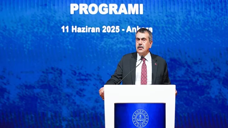 Bakan Tekin'den Bomba Açıklama: Değerlerine Bağlı Kuşak Geliyor!