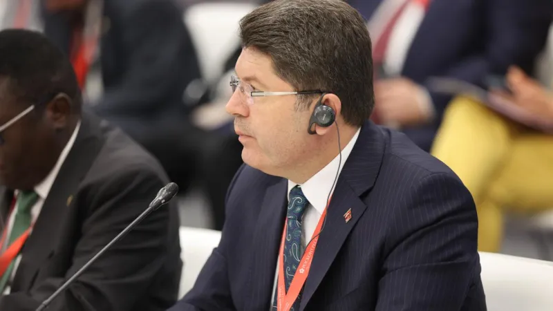 Bakan Tunç: Gazze'deki acı tablonun karşısında sessiz kalamayız