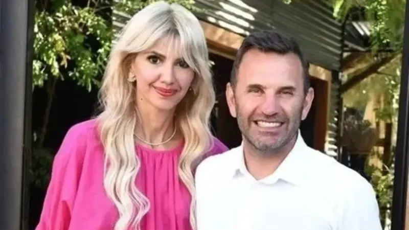 Benzerlikleri şaşırttı! Okan Buruk oğlu için eski eşiyle bir araya geldi