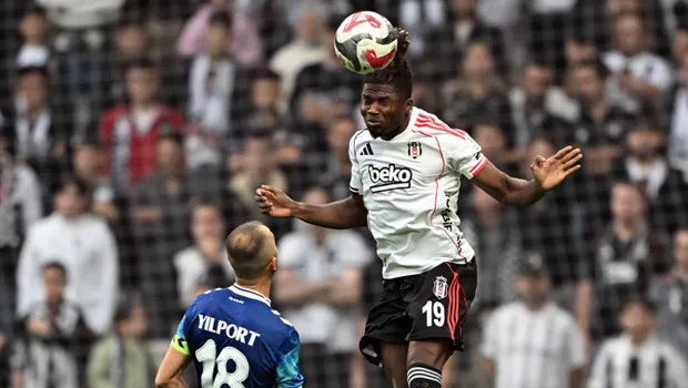 Beşiktaş'ta Şok Karar! Abraham Kulübede, Yeni Transfer Toure Forvette!