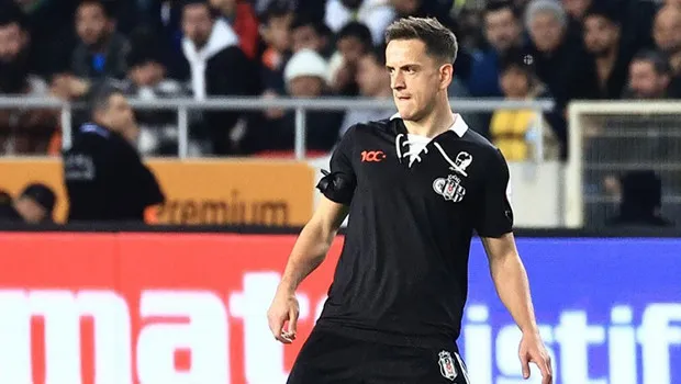 Beşiktaş'ta Şok Ayrılık! Hadziahmetovic Hull City'de Mi?