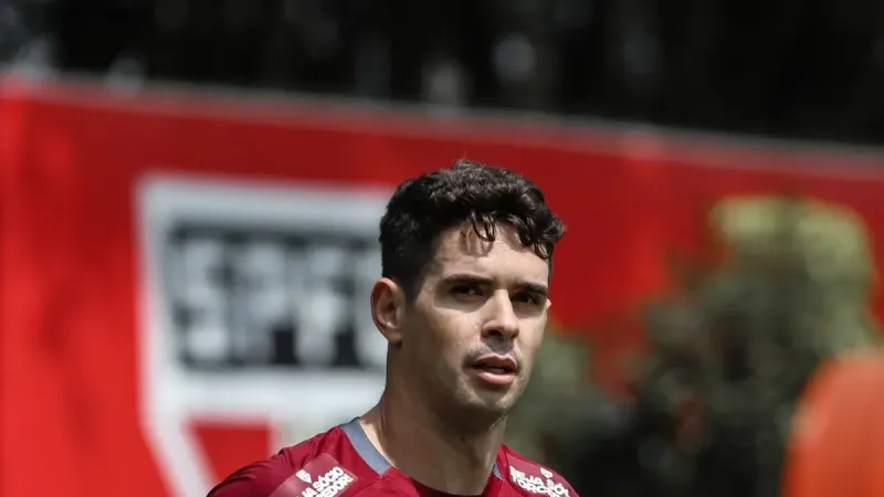 Oscar'a Ne Oldu? Yıldız Futbolcu Hastaneye Kaldırıldı!