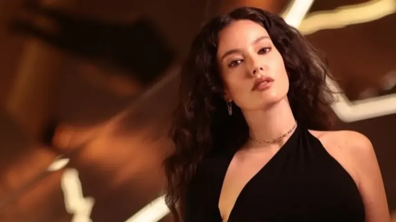 Pelin Akil'den Bomba Gibi Haber! O Tarihi Bekleyin!