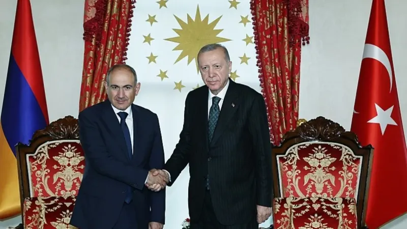 Erdoğan ve Paşinyan Dolmabahçe'de Buluştu! Kritik Zirvede Neler Konuşuldu?
