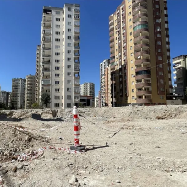 Ekim Apartmanı Faciası: Müteahhitlere Şok Hapis Cezası!