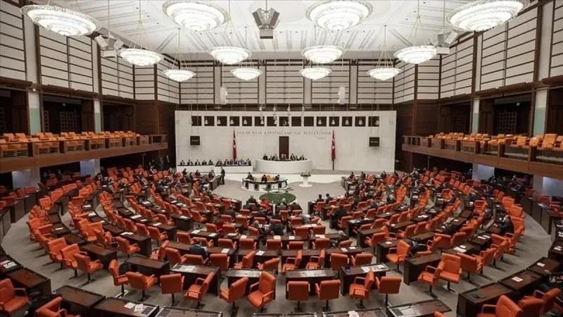 Emekli maaş artışı Meclis'ten geçti