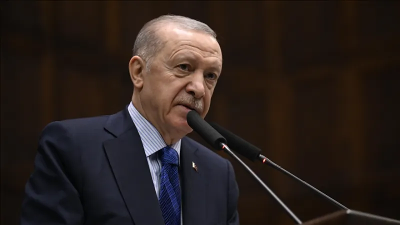 Erdoğan: Yeni anayasa için 10 hukukçu arkadaşımızı görevlendirdik