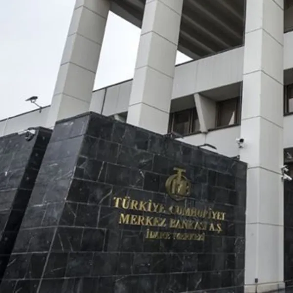 Fitch'ten Şok TCMB Tahmini: Faiz Kararı Bankaları Nasıl Etkileyecek?