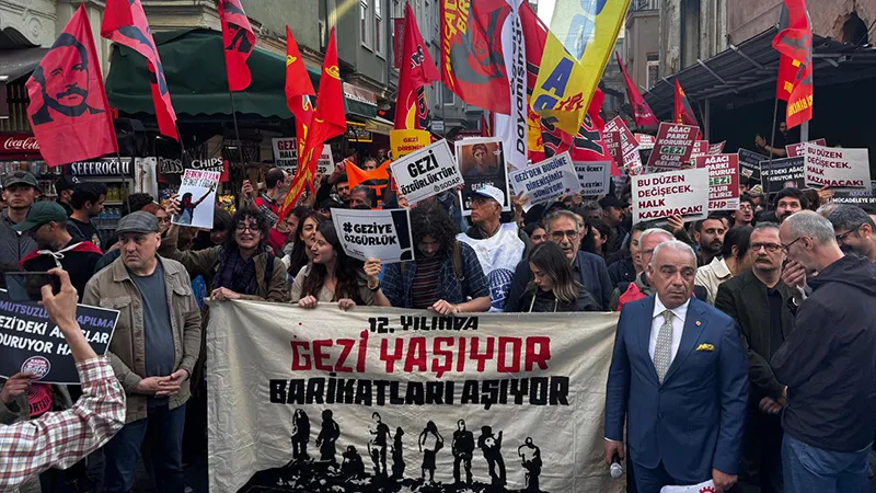 Gezi Parkı anmasında gözaltına alınan 12 kişi adli kontrol şartıyla serbest