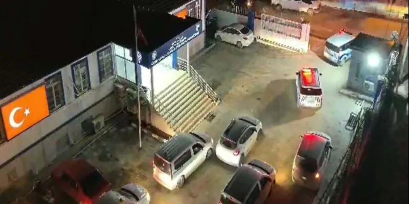 Göçmen Kaçakçılarına Şok Baskın! 10 Tutuklama Kararı!