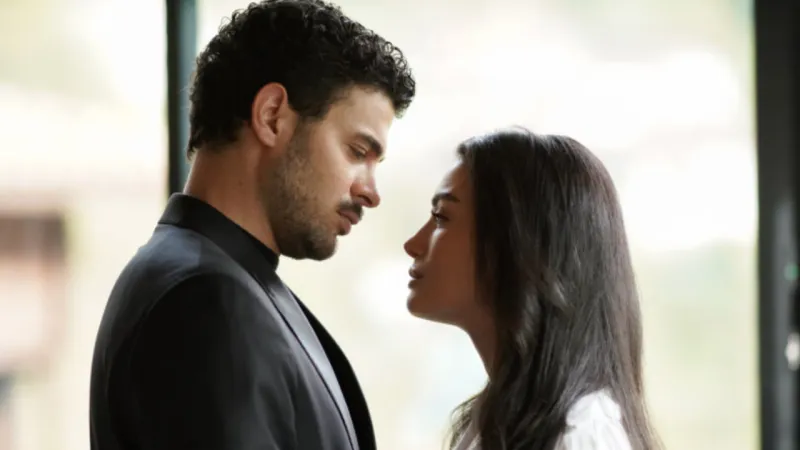 Gözleri Karadeniz'de Şok Ayrılık! Halit Özgür Sarı ve Özge Yağız Ne Diyor?