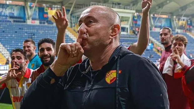 Stoilov'dan Göztepe Değerlendirmesi: Süper Lig'de Başarılı mı?