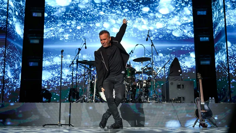 Haluk Levent, 30. sanat yılını Harbiye'de kutladı