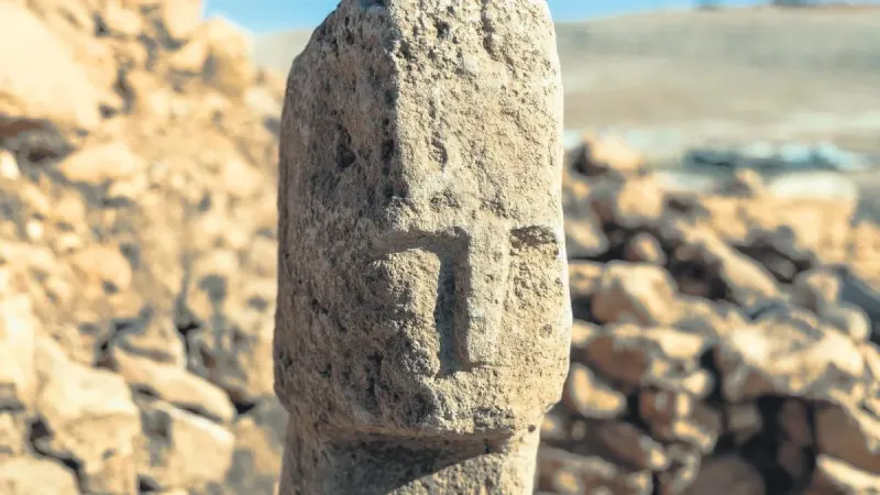 Şok Keşif! Karahantepe'de İnsan Yüzlü Dikilitaş Bulundu!