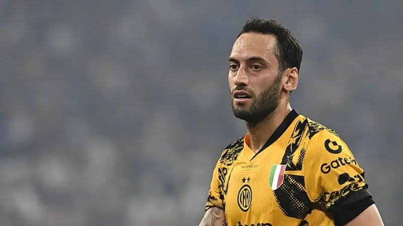Hakan Çalhanoğlu Galatasaray'a mı? Inter'den Şok Transfer Açıklaması!