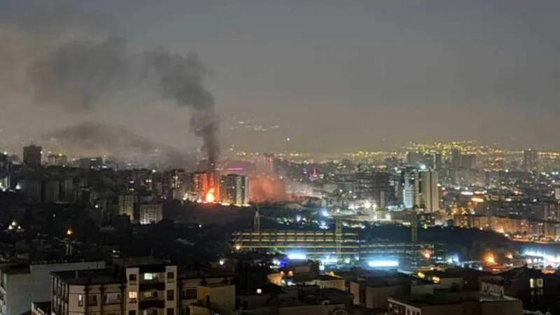 İran Alarmda! İsrail Nükleer Santrali mi Vurdu? Son Dakika