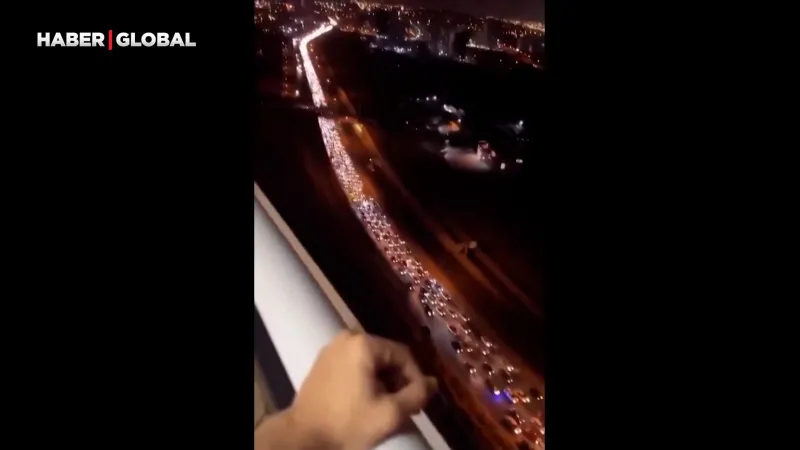 İsrail saldırıları altındaki Tahran'dan kaçış