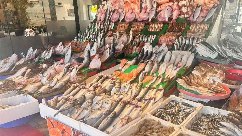 Balıkçılar Alarmda! Bayram Öncesi Tezgahlarda Sessizlik Hüküm Sürüyor