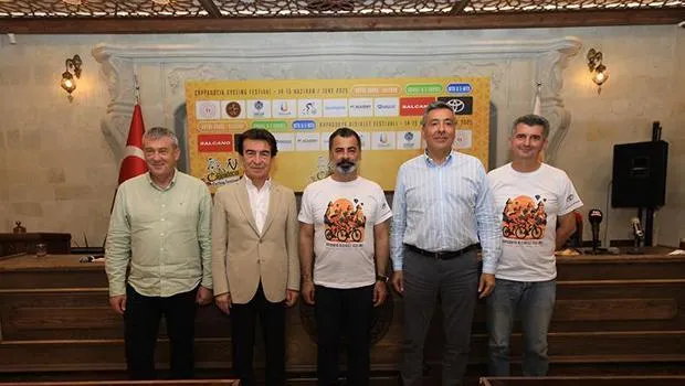Kapadokya'da Bisiklet Şöleni: 6 Ülkeden 131 Sporcu Pedal Çevirecek!