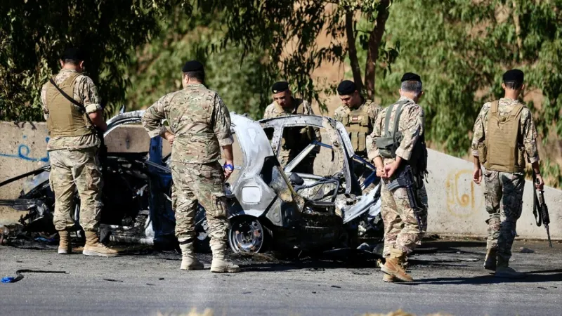 Katil İsrail, Lübnan'ın güneyinde bir araca İHA ile saldırdı