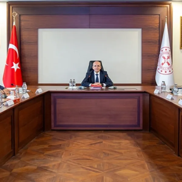 Kredi Kartı Borçları Siliniyor Mu? Şimşek'ten Kritik Yapılandırma Sinyali!