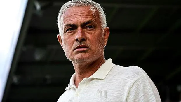 Mourinho'nun Fenerbahçe'deki Ekibi Şok Etti! Türk Yardımcı Yok Mu?