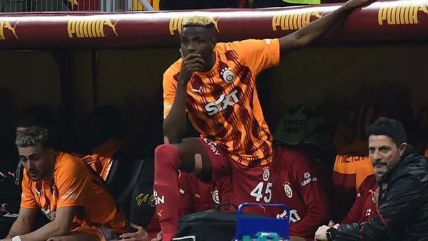 Osimhen Napoli'ye Geri mi Dönüyor? Transferde Son Dakika!