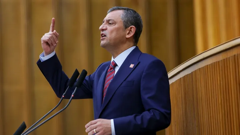 Özgür Özel'den Sert Sözler: İmamoğlu'na Suikast Diyen...