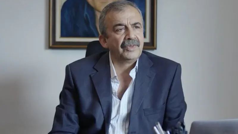 Sırrı Süreyya Önder'in Son Filmi: Celal'in Treni Fragmanı Yayınlandı!