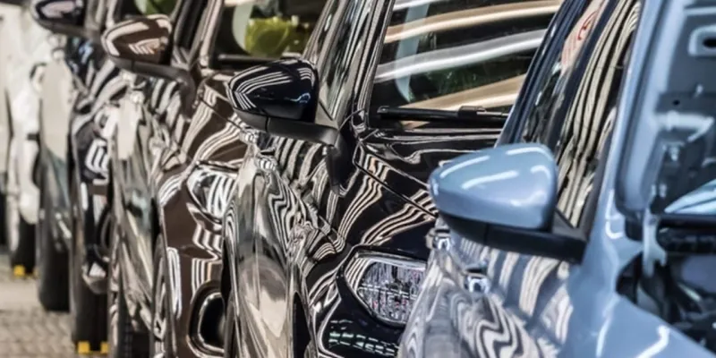 Otomobil fiyatlarına büyük zam! Bu modellerin fiyatı 500 bin lira arttı