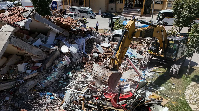 Sındırgı taşınmalı mı? Büyük kırılma nerede olacak?