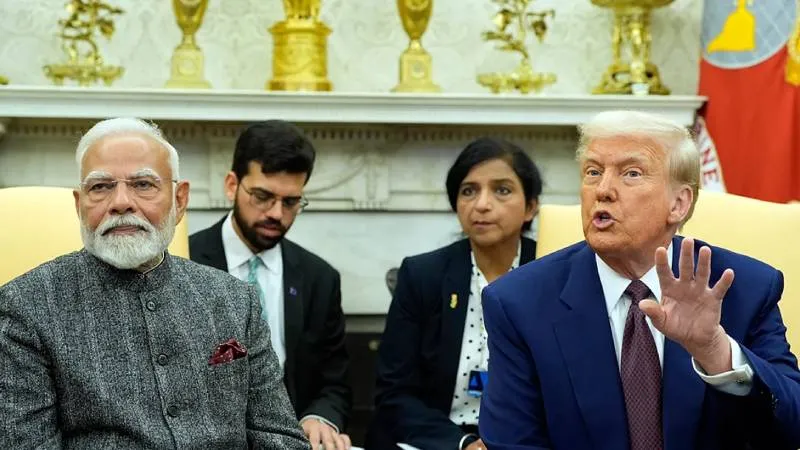 Trump: Hindistan, Rusya'dan petrol satın almayı bırakma konusunda güvence verdi