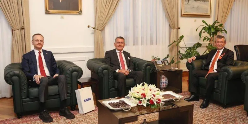TÜSİAD'dan Sürpriz Ziyaret! Özel ve Ala Ne Konuştu?