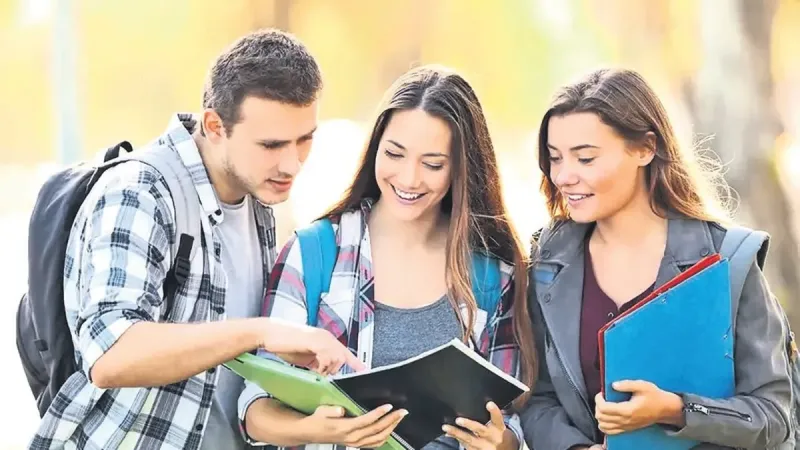 Üniversiteler Liselilere Kapılarını Açtı! Yaz Kampı Fırsatı